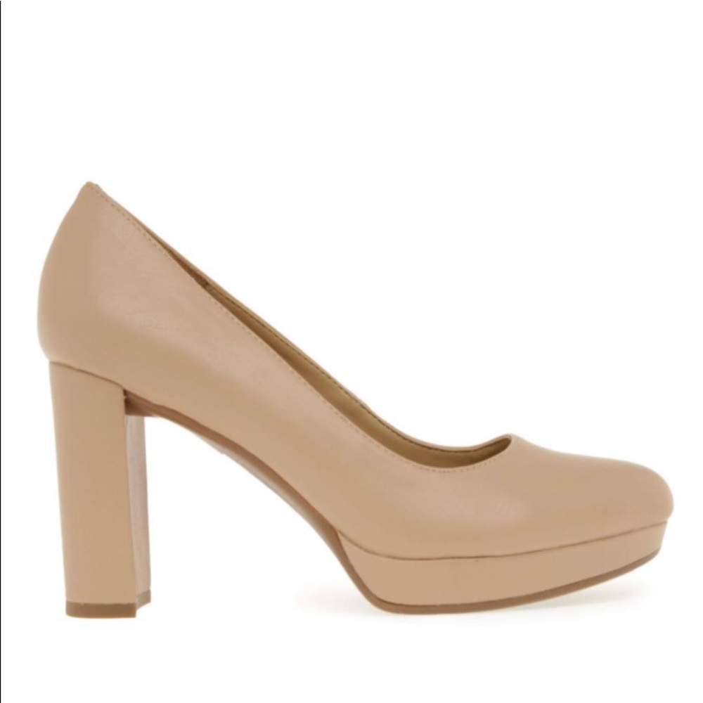 Naturalizar Berlin Block Heel Pump